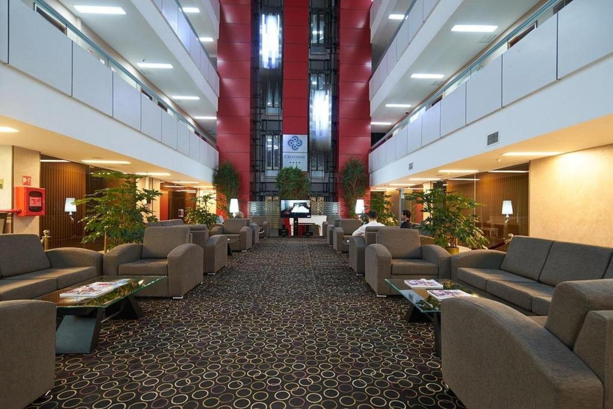 Masazir Crossway Hotel מראה חיצוני תמונה