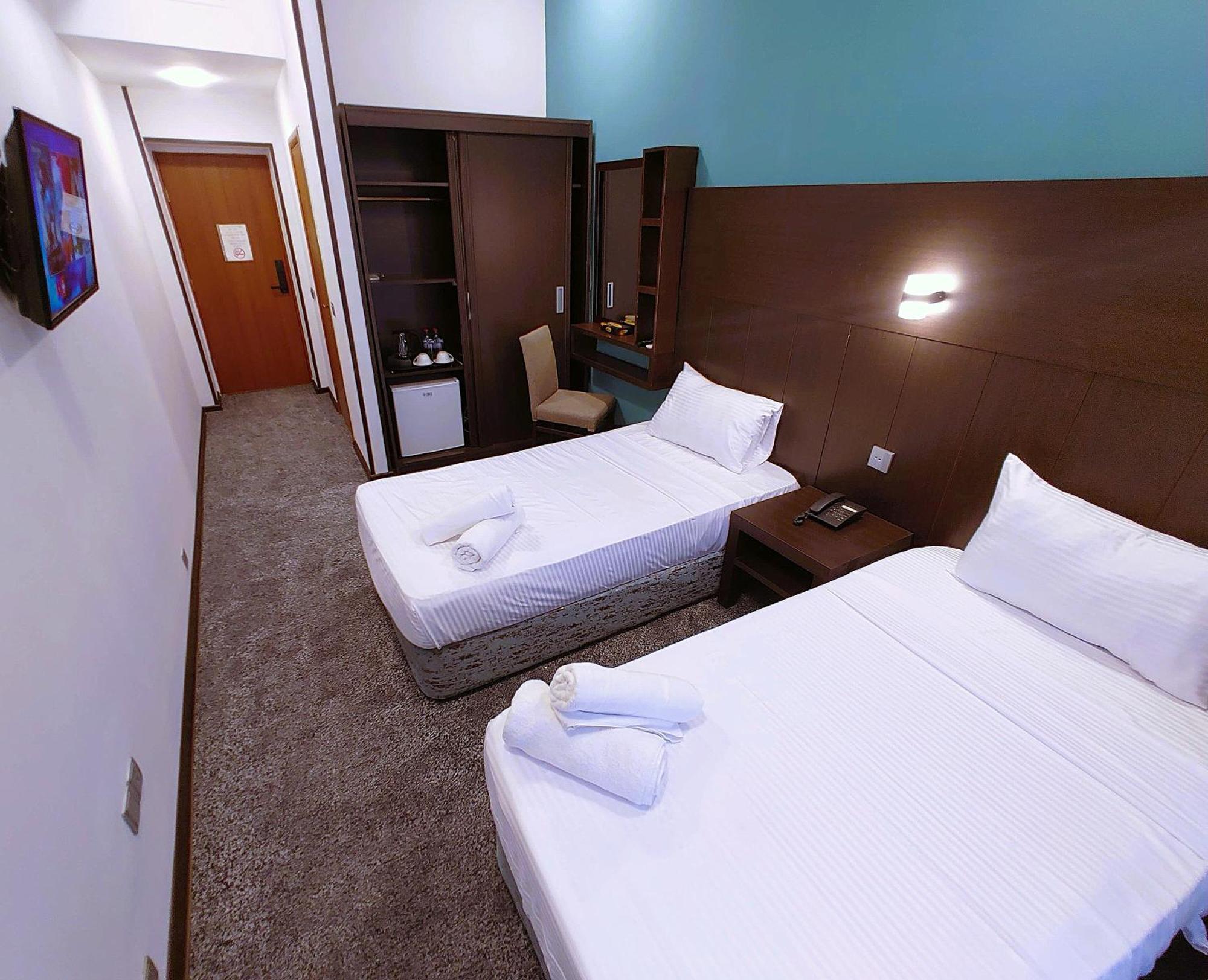 Masazir Crossway Hotel מראה חיצוני תמונה