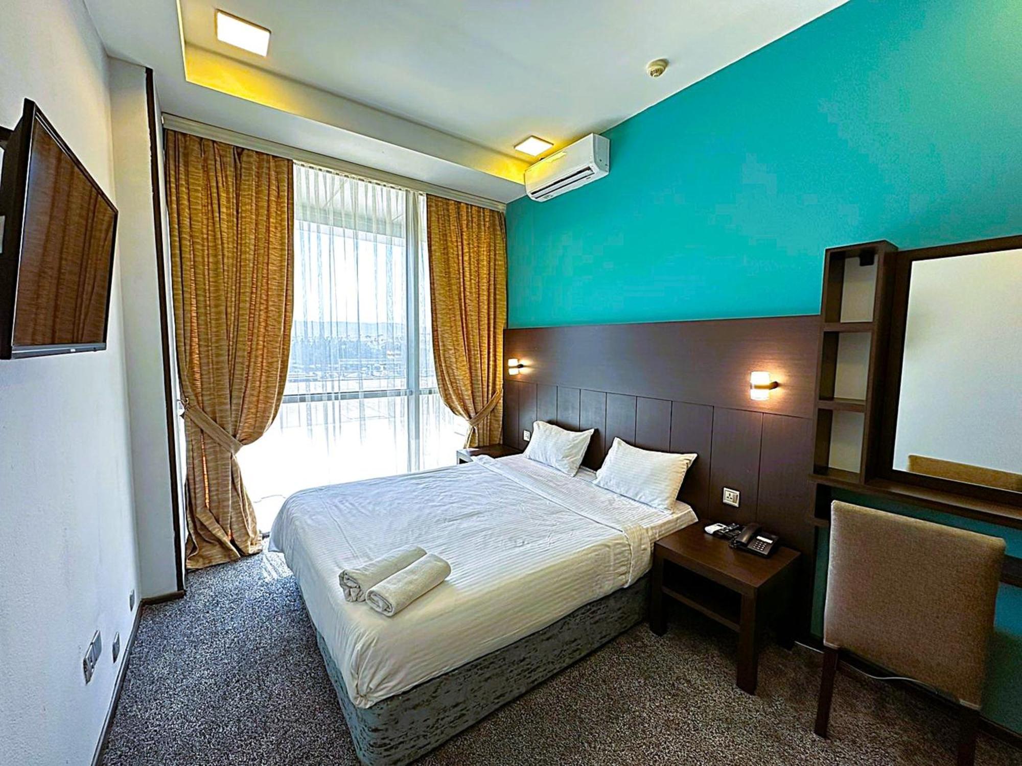 Masazir Crossway Hotel מראה חיצוני תמונה