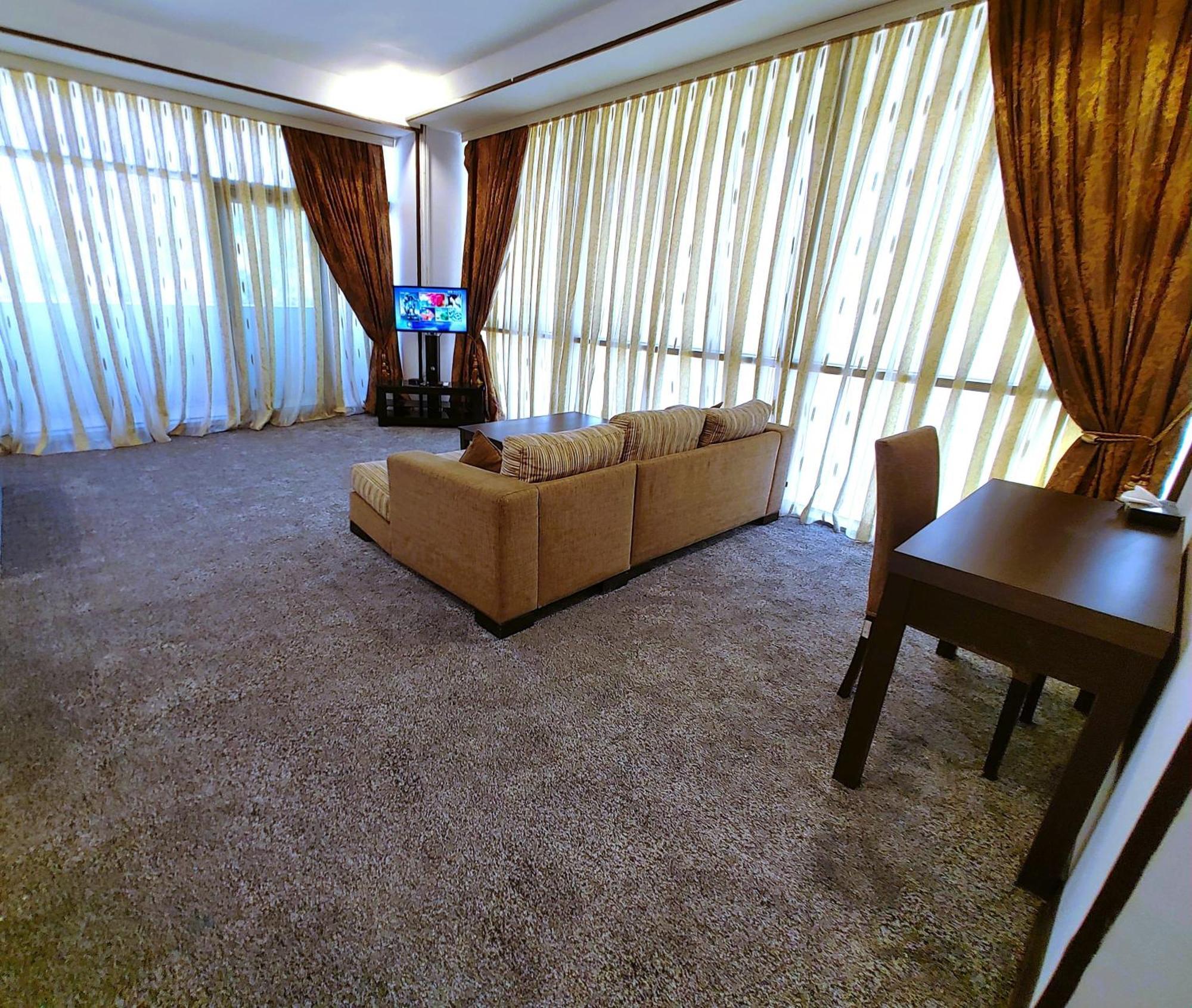 Masazir Crossway Hotel מראה חיצוני תמונה