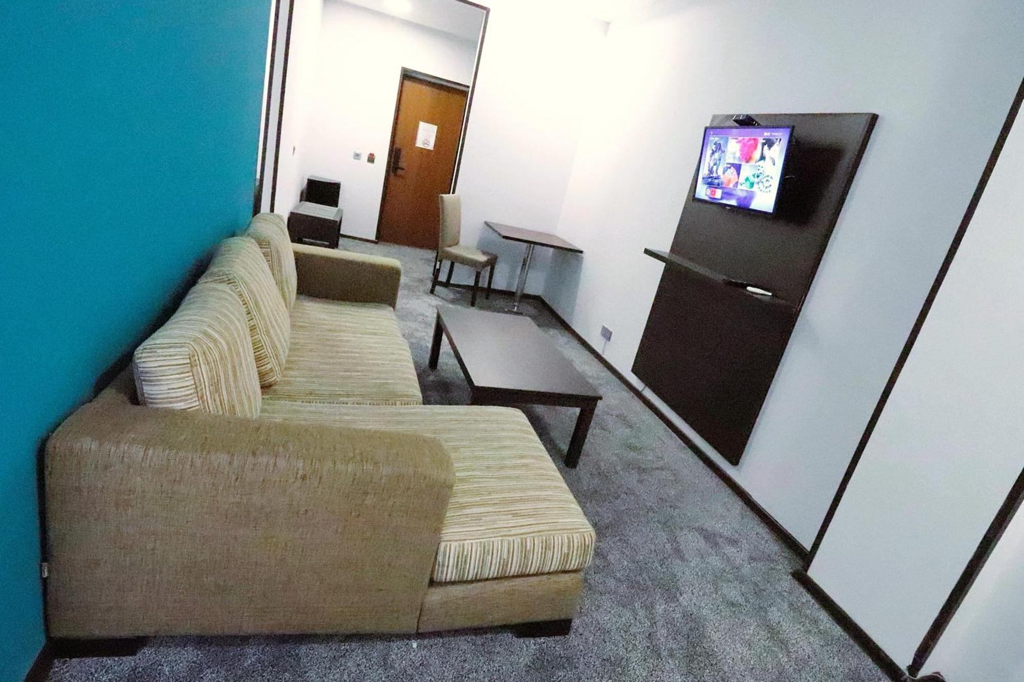 Masazir Crossway Hotel מראה חיצוני תמונה