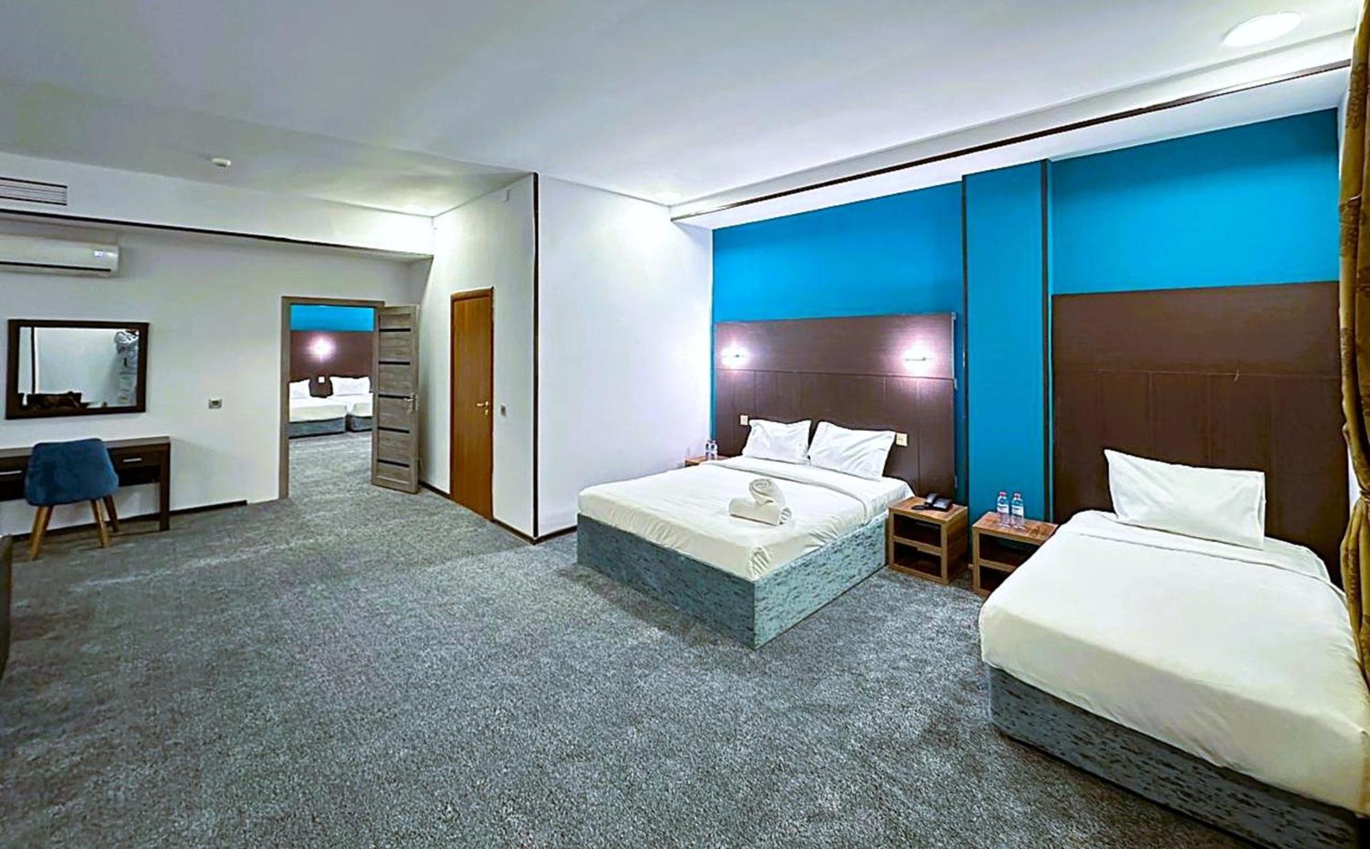 Masazir Crossway Hotel מראה חיצוני תמונה